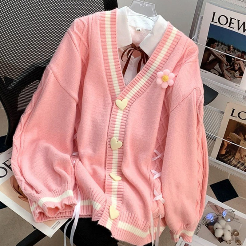 Japanese Snacks - เสื้อคาร์ดิแกนถักลายดอกไม้สไตล์ญี่ปุ่นน่ารักสำหรับผู้หญิง สไตล์ Preppy น่ารักแบบ Kawaii ดีไซน์สายไขว้